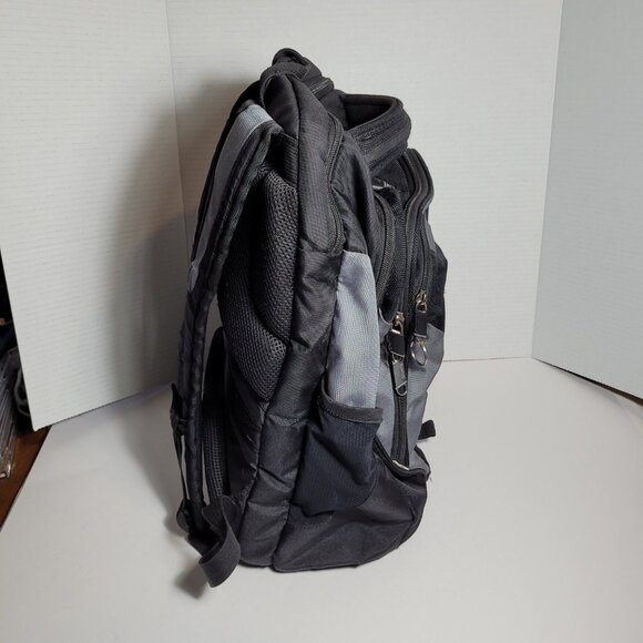 Samsonite UBX Commuter Business Laptop Backpack Black Gray 18" - Picture 7 of 14